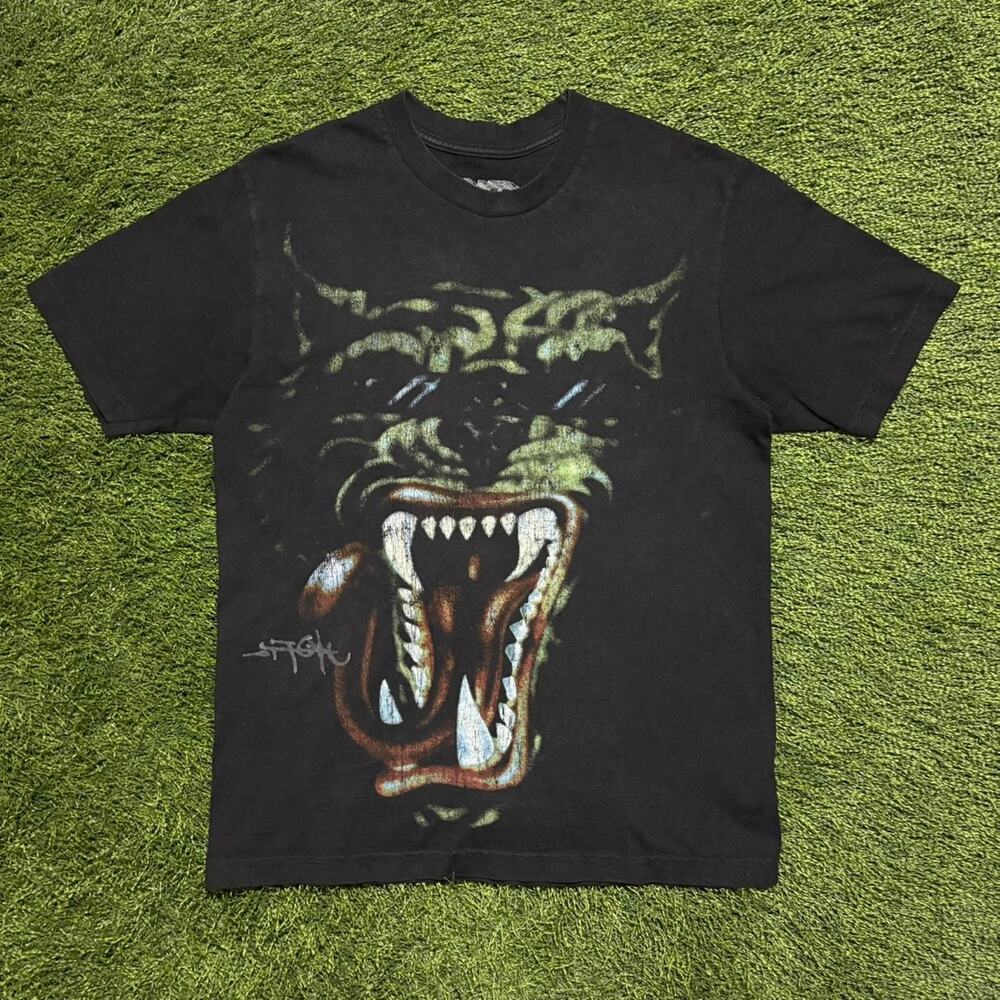 Utopia tour tee size medium